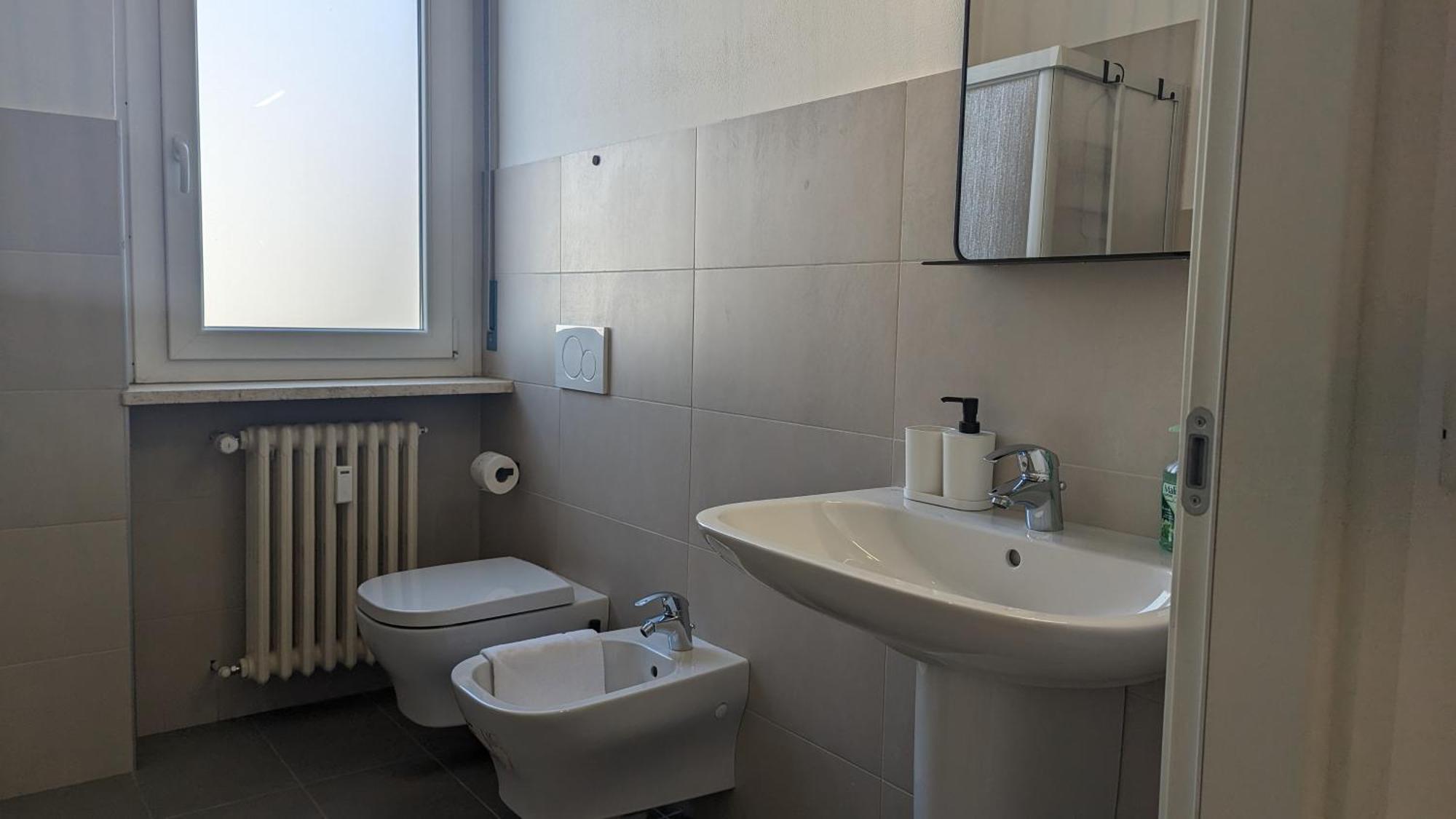 Apartament Big House-Private Parking-12" Walk From The Arena Werona Zewnętrze zdjęcie